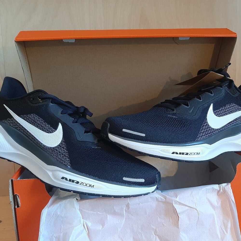 Sold Elsewhere: Mens Nike Pegasus 41 size 11 black & white